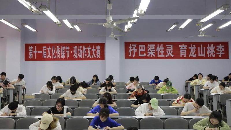 短视频代运营与自运营：优缺点解析